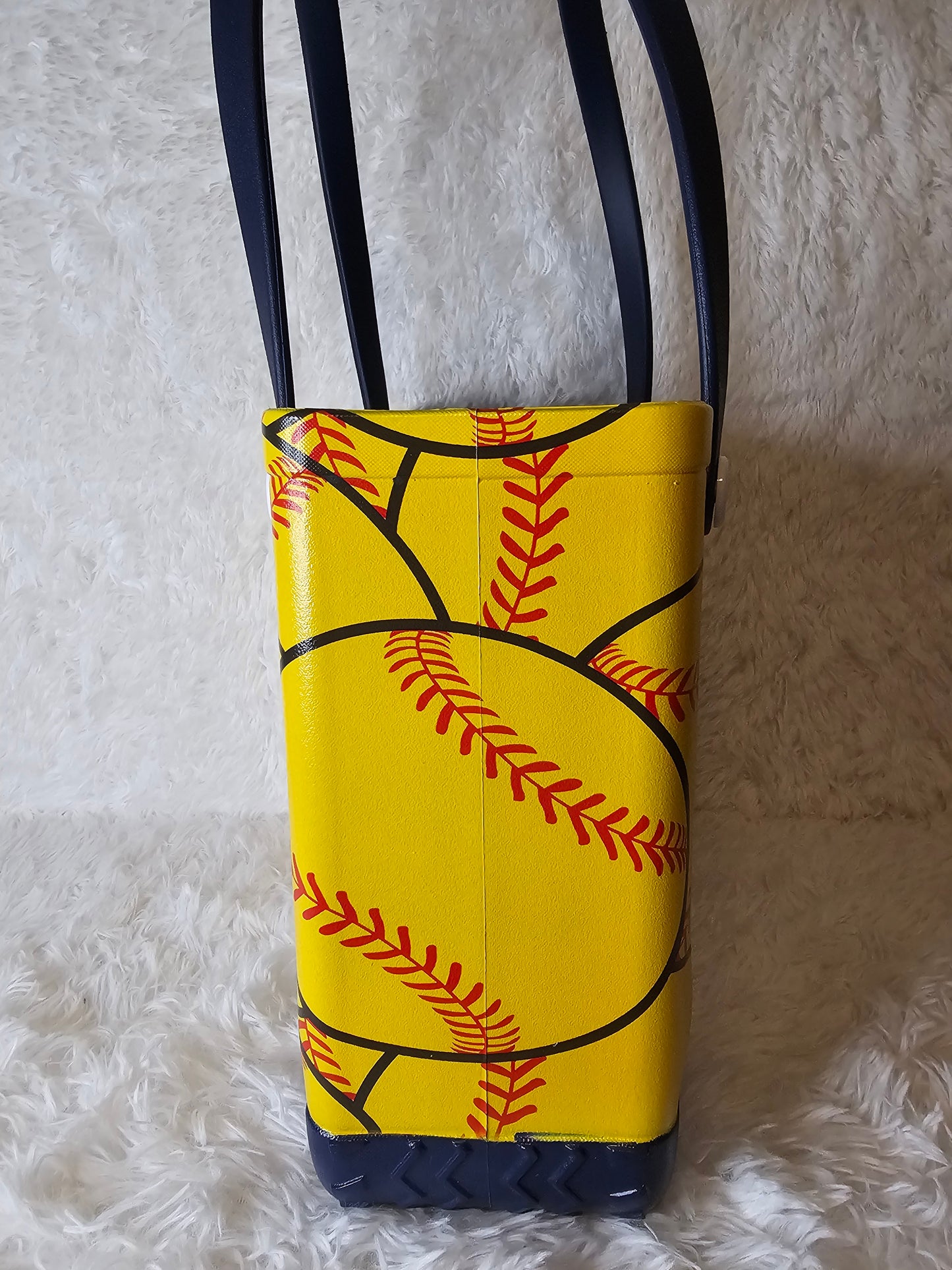 Medium size bogg like bag