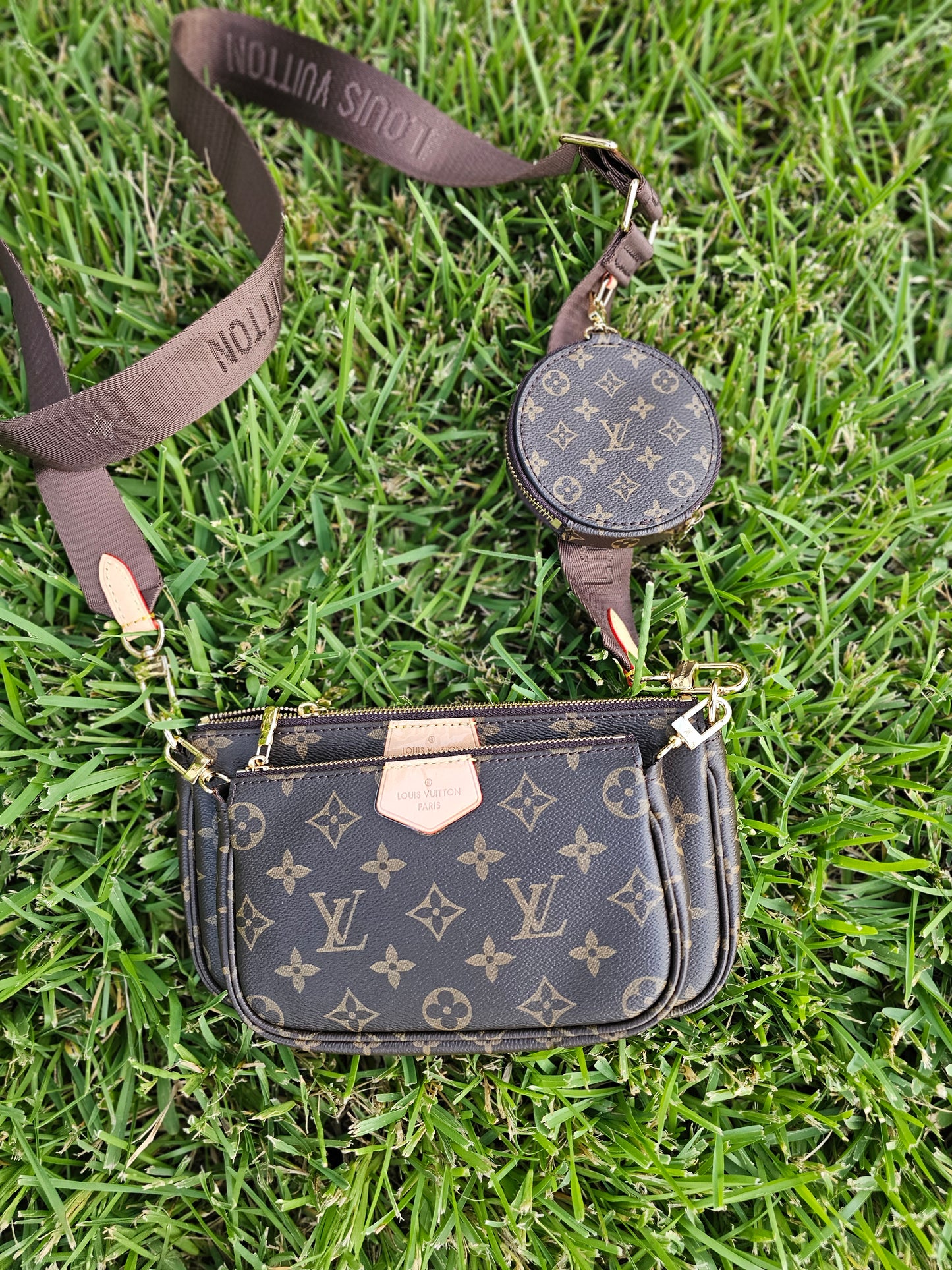 3 piece Crossbody w/ brown strap