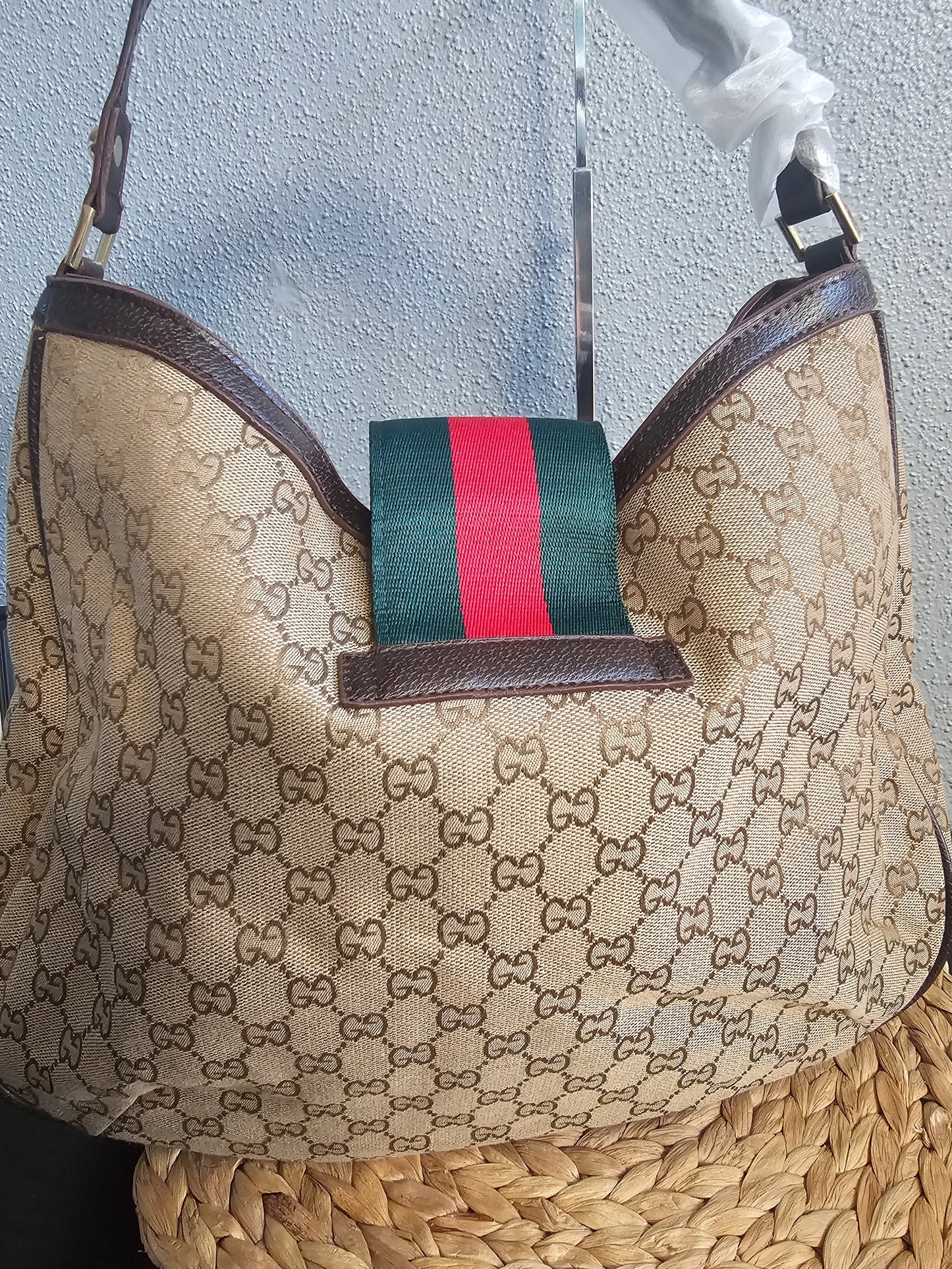 Large shoulder carry (15in.x12in.)