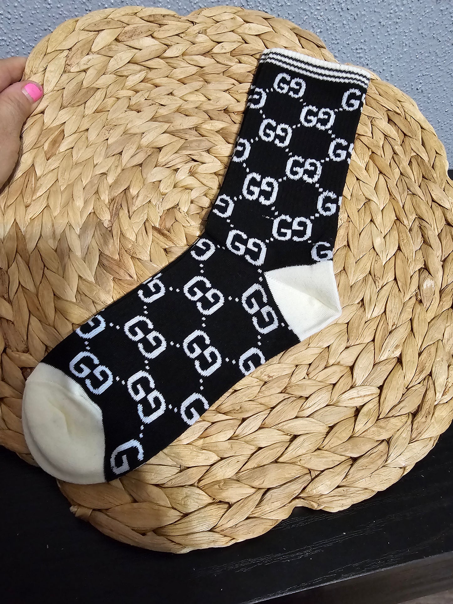 5 pck Crew socks size 6-9