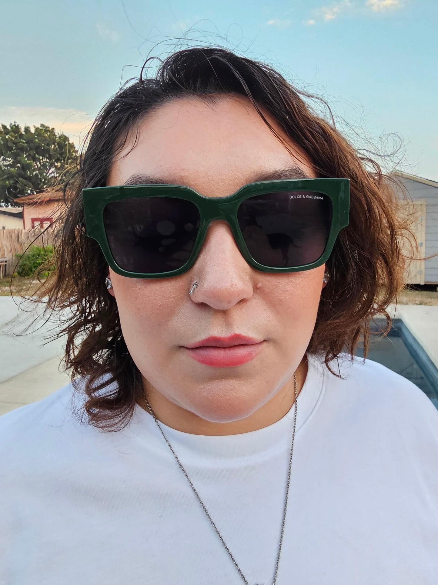 D-g sunglasses w/case