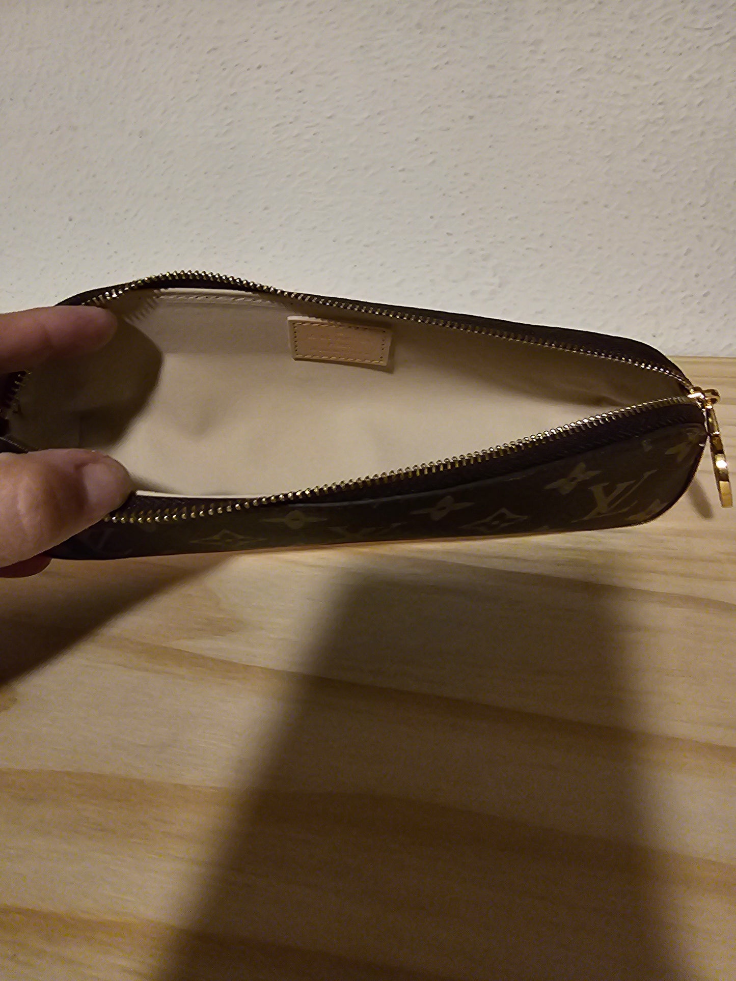 Pencil pouch/ make-up brushes w/ box