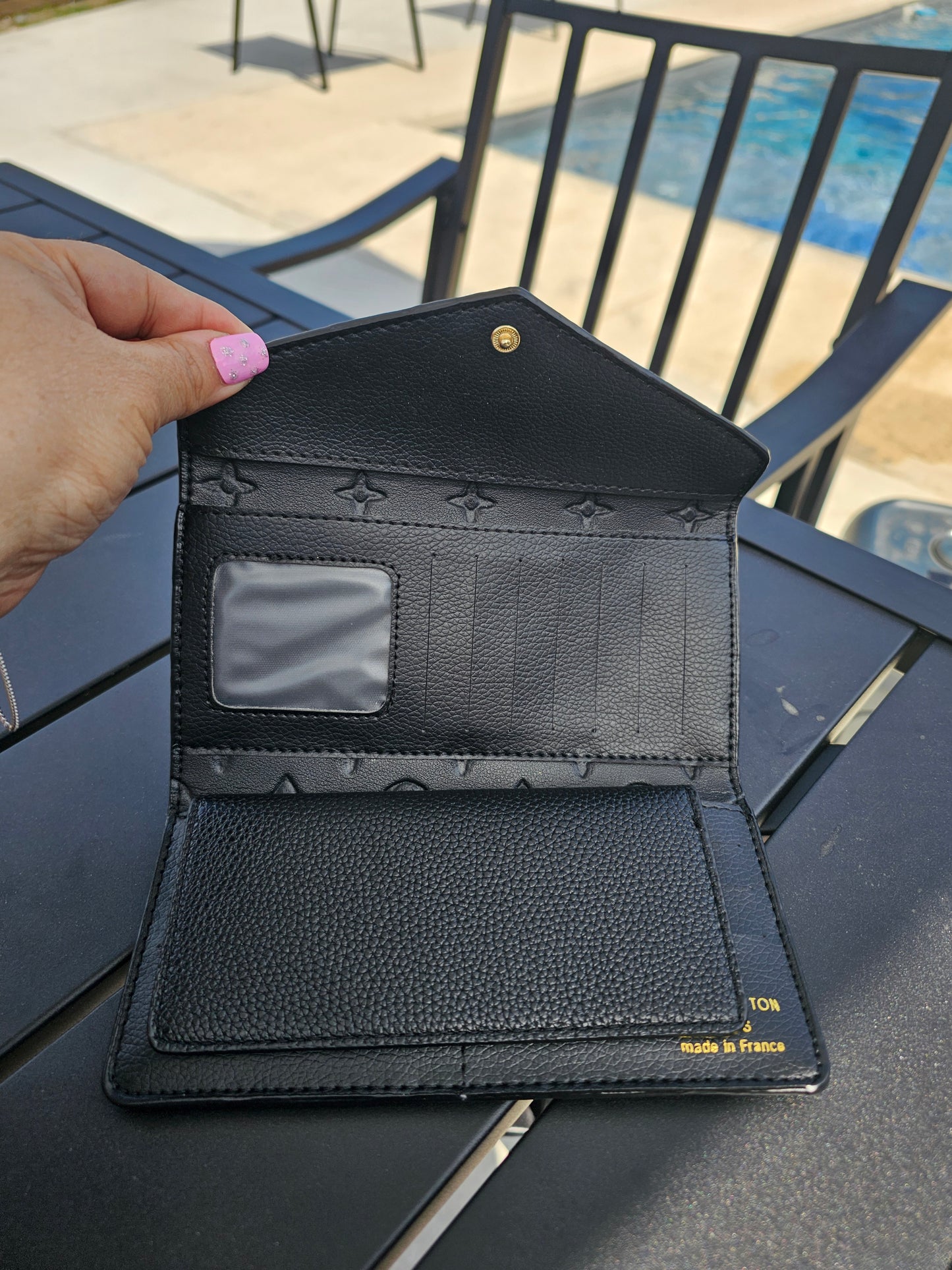 Snap wallet w/ box