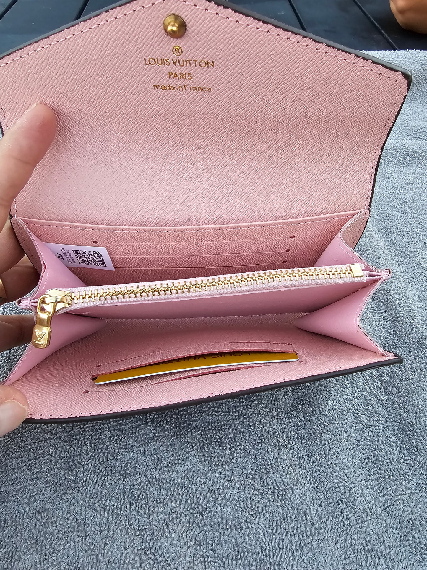 Medium size wallet