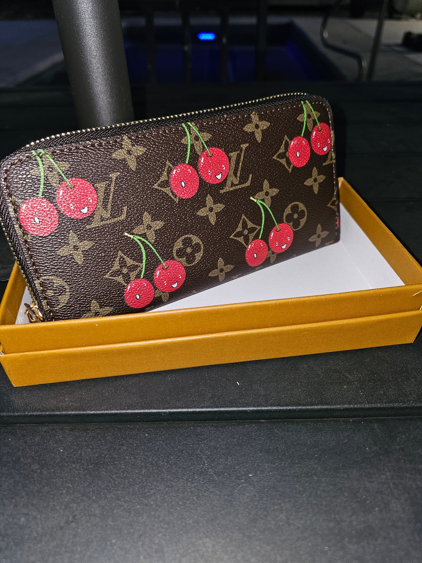 Full Size zippy w/box