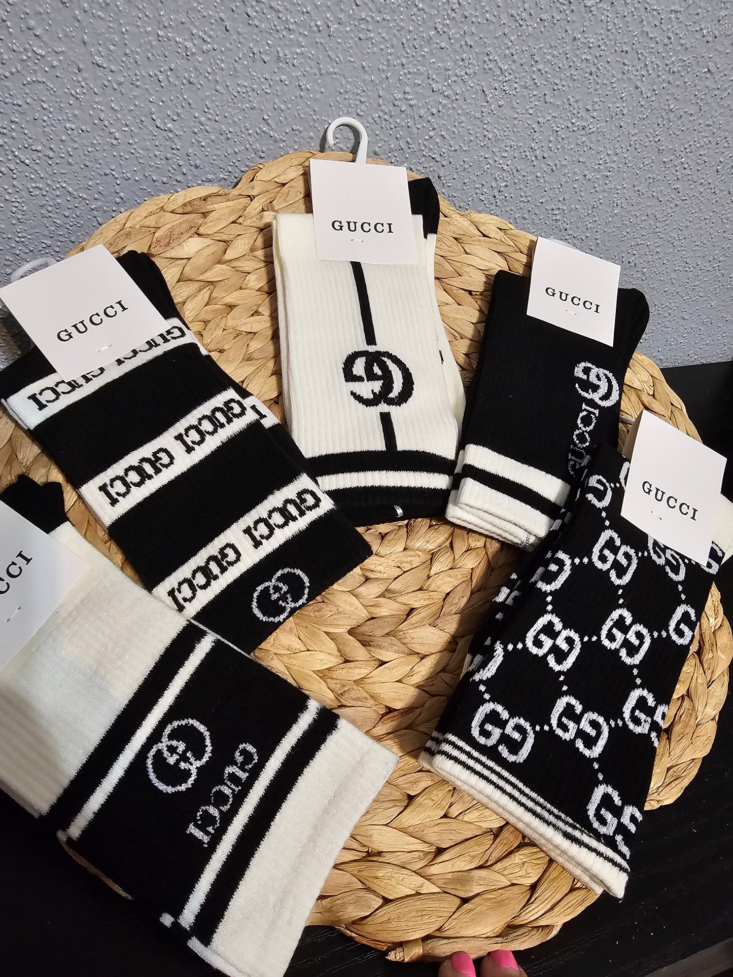 5 pck Crew socks size 6-9