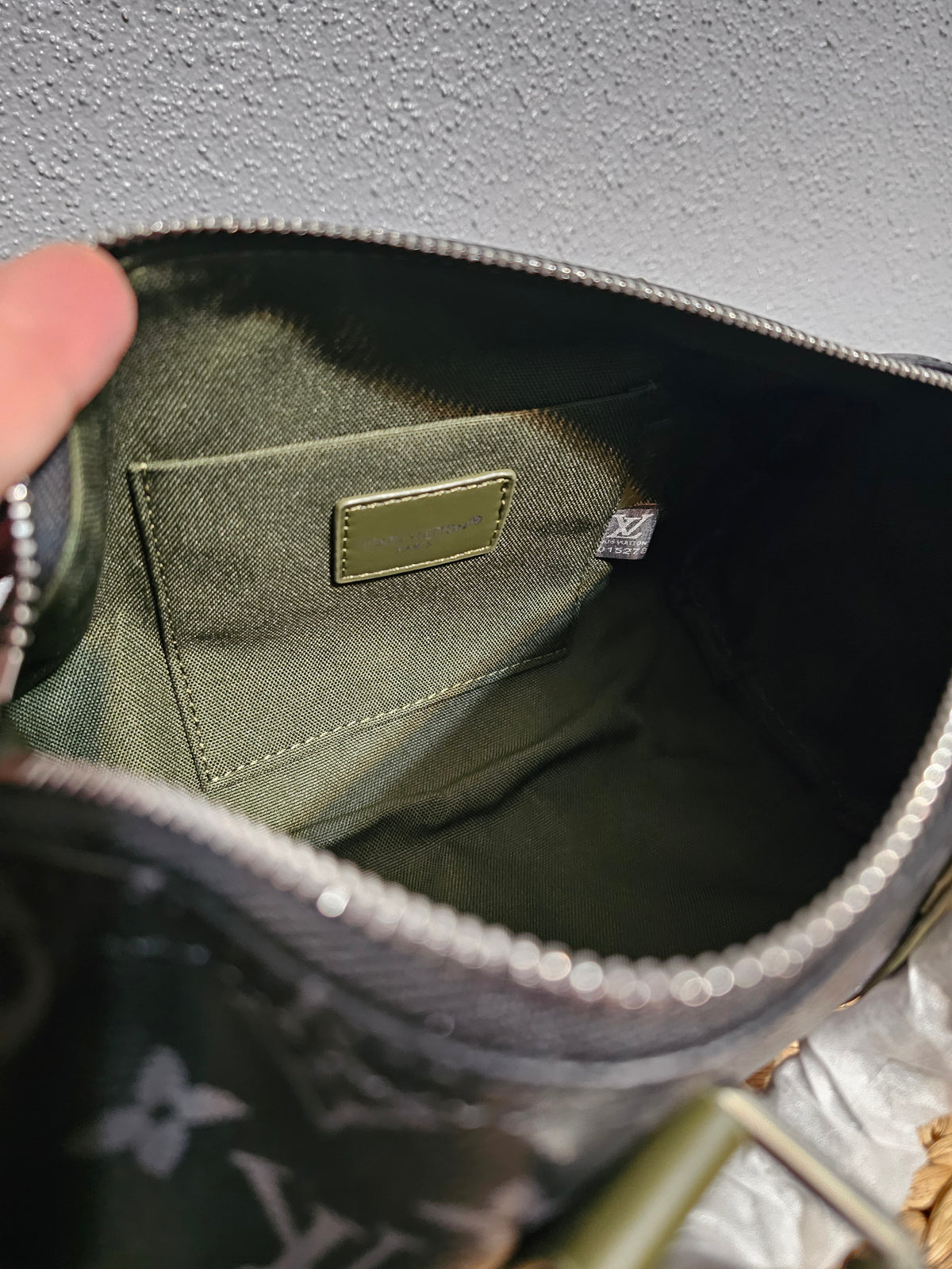 🥰Speedy 25 (black/olive green)