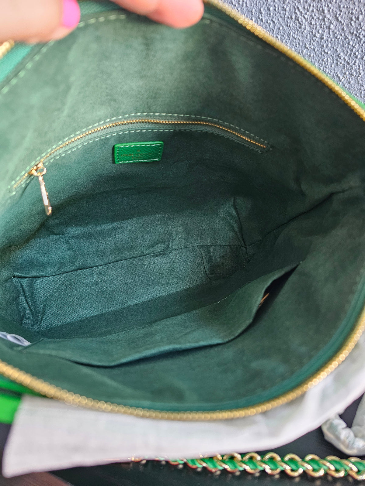 🥰Crossbody w/3 straps (12x10in.)