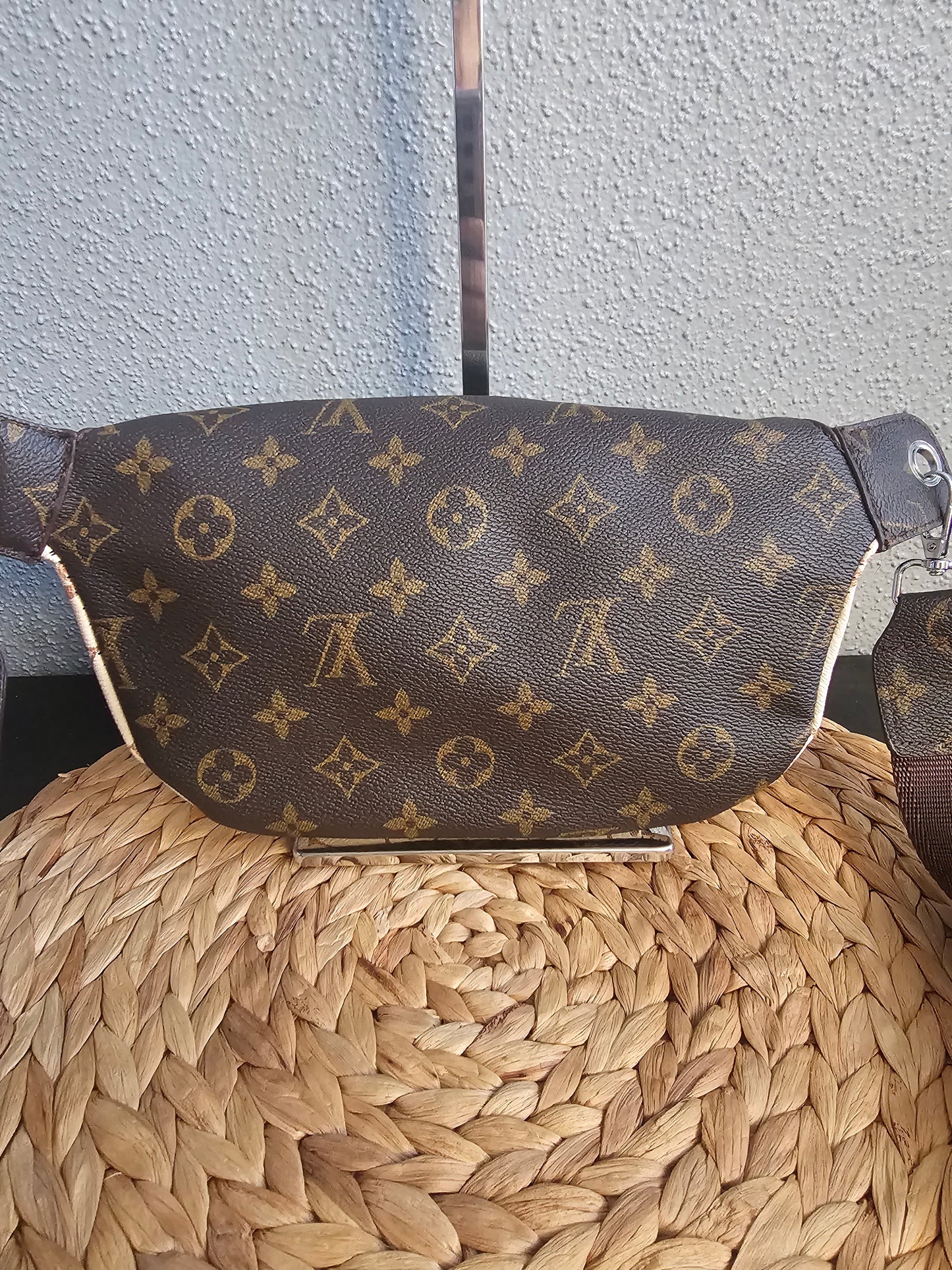 Chest bag (medium quality)