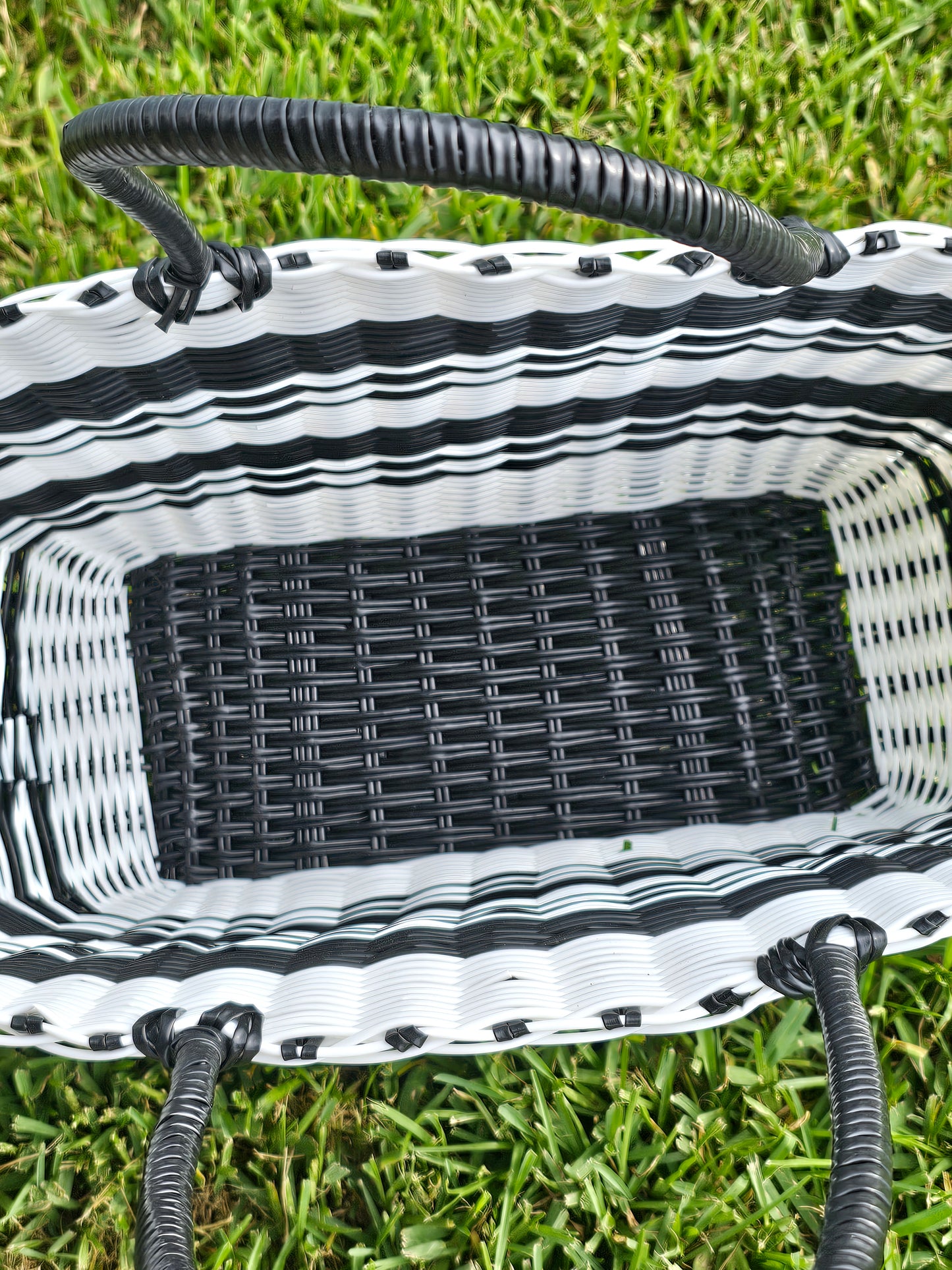 🥰Large woven tote (20in.x12in.)
