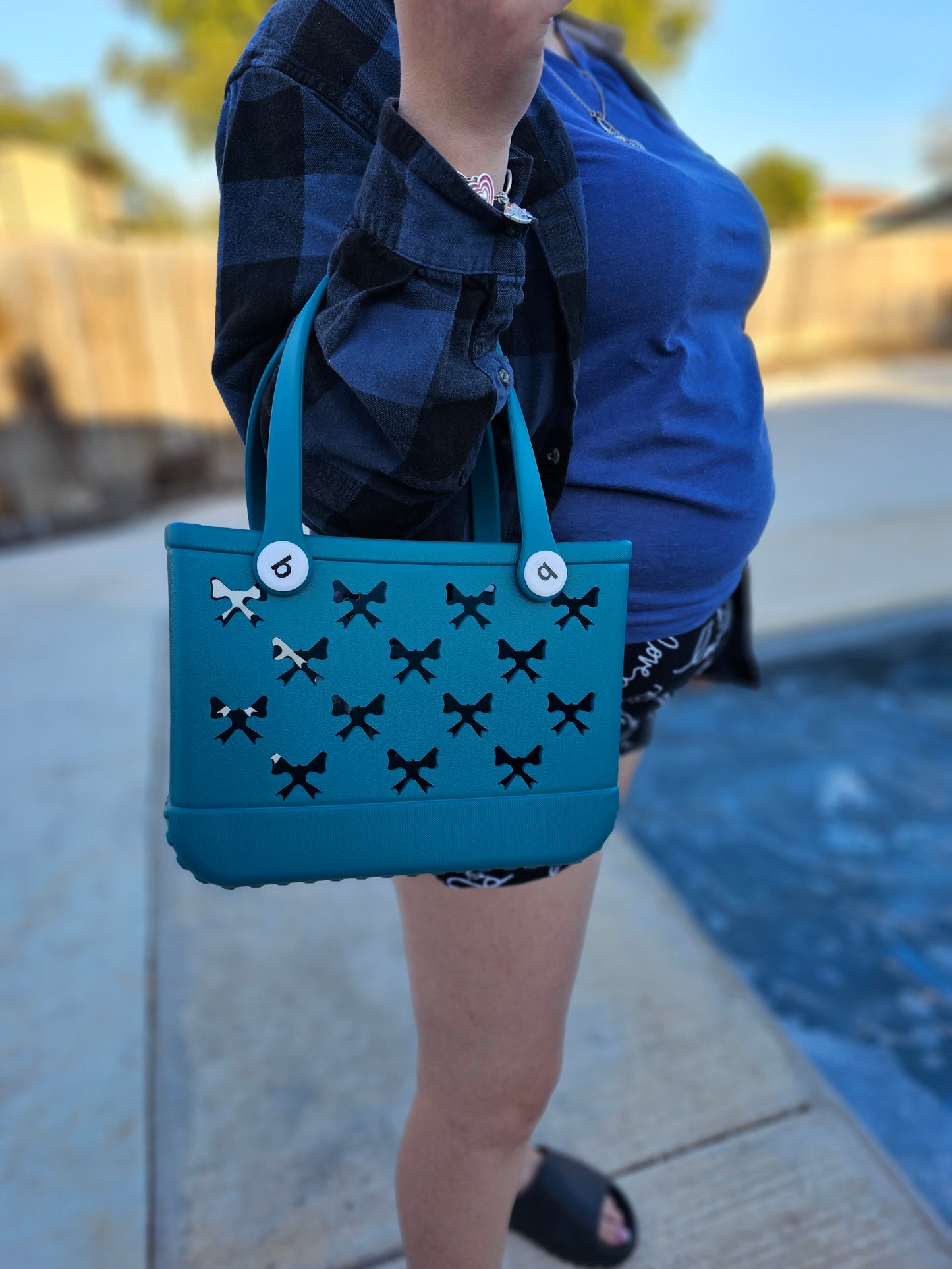 Teal small bogg like bow cut bag(11in.x8in.)