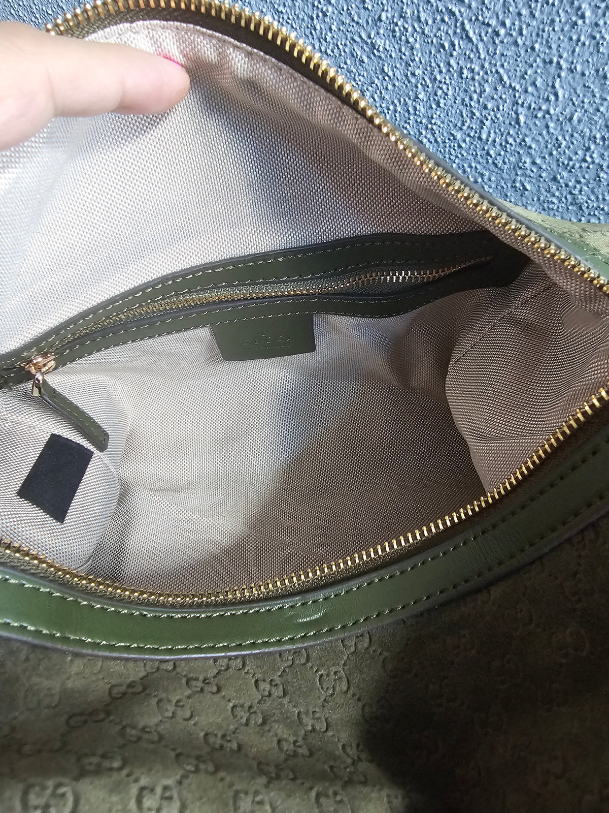 Hand bag / Crossbody (11×7in.)