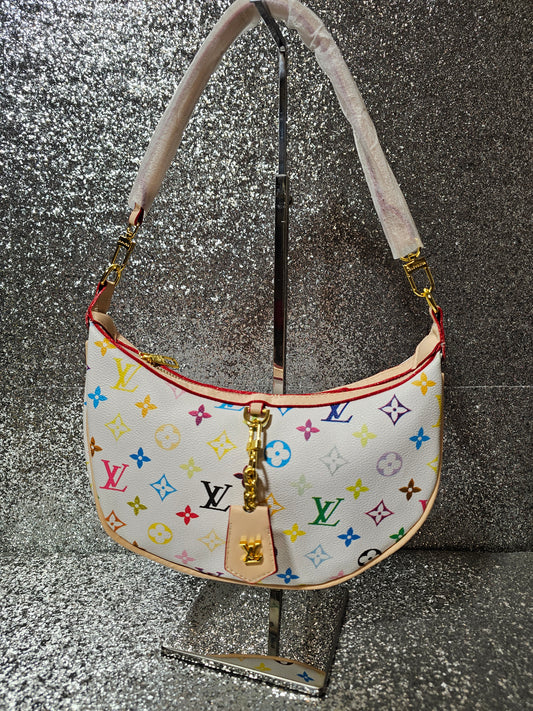 Crossbody/shoulder carry
