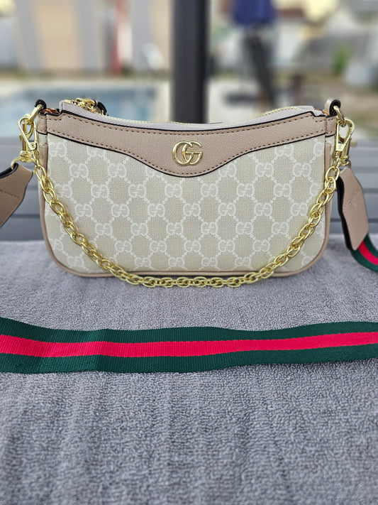 Shoulder carry/Crossbody