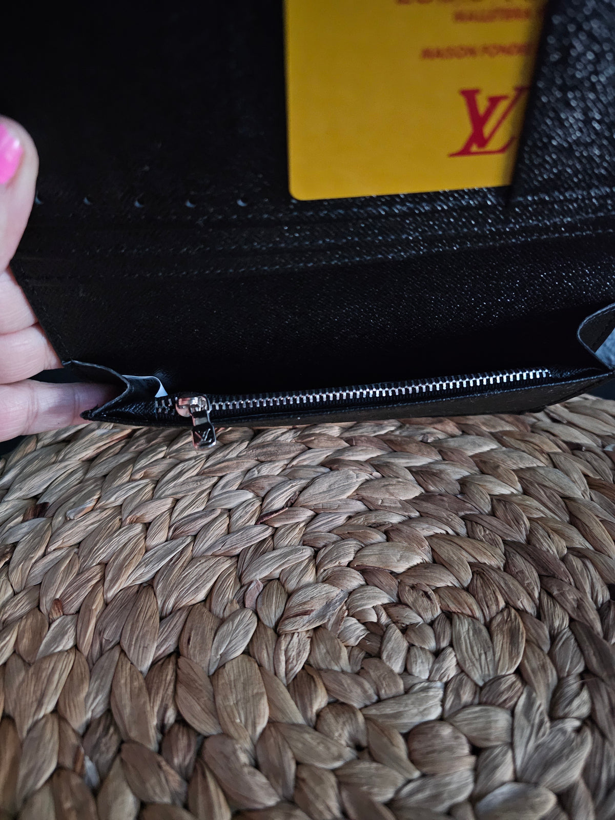 Full-size wallet