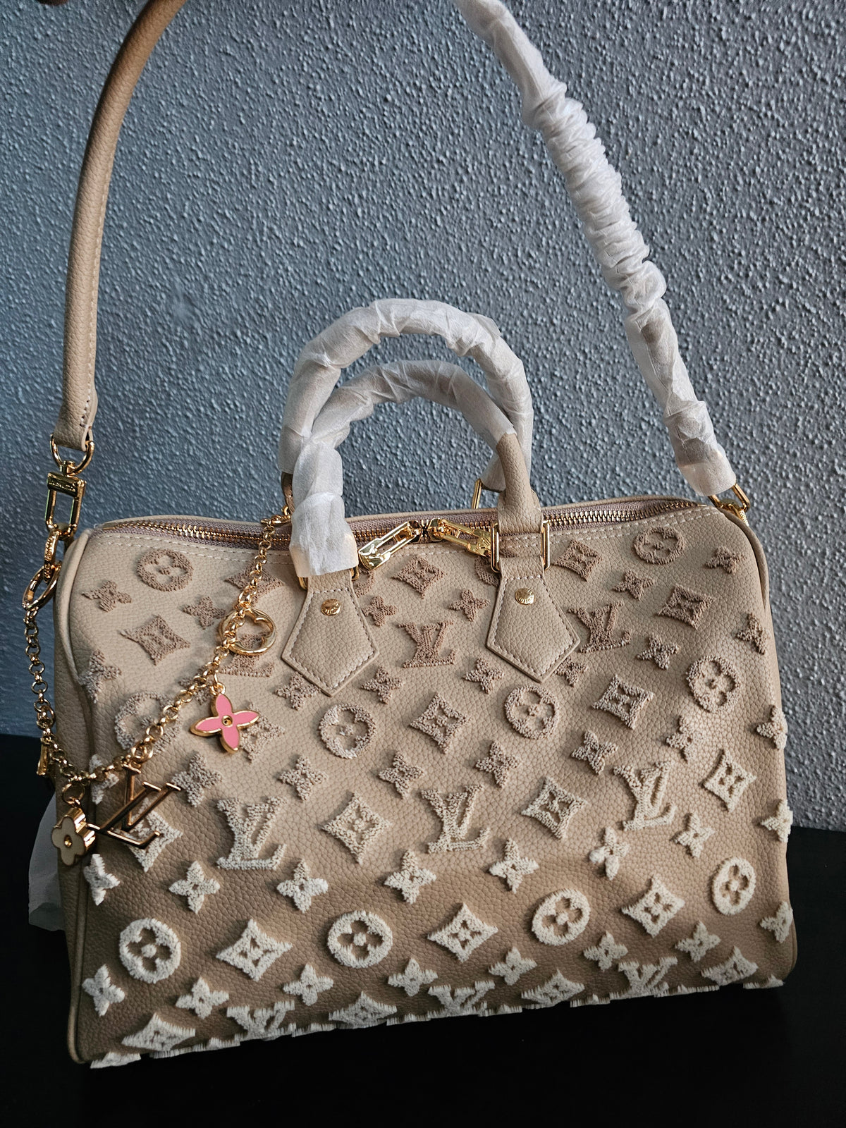 🥰Speedy 30 w/2 straps