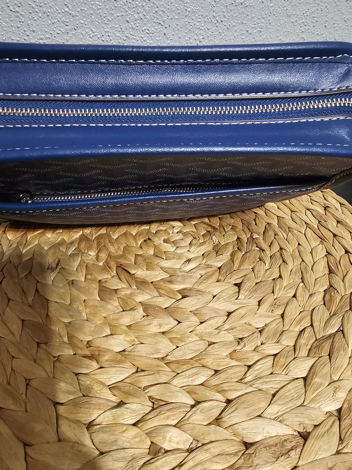 😎 toiletry bag size (10 × 7 1/2)