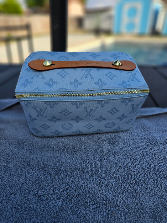 Makeup bag