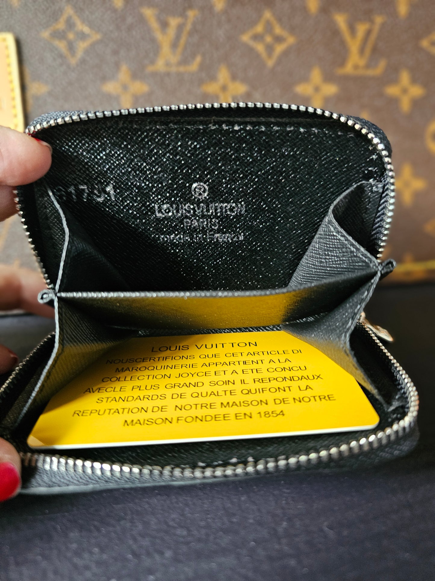 Small zippy wallet