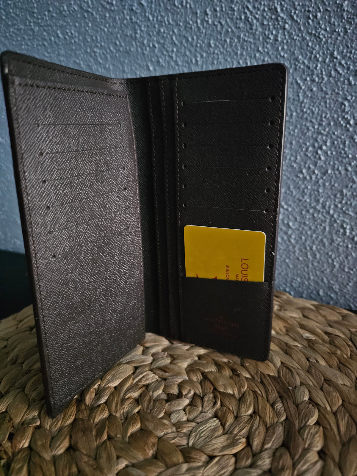 Full-size wallet