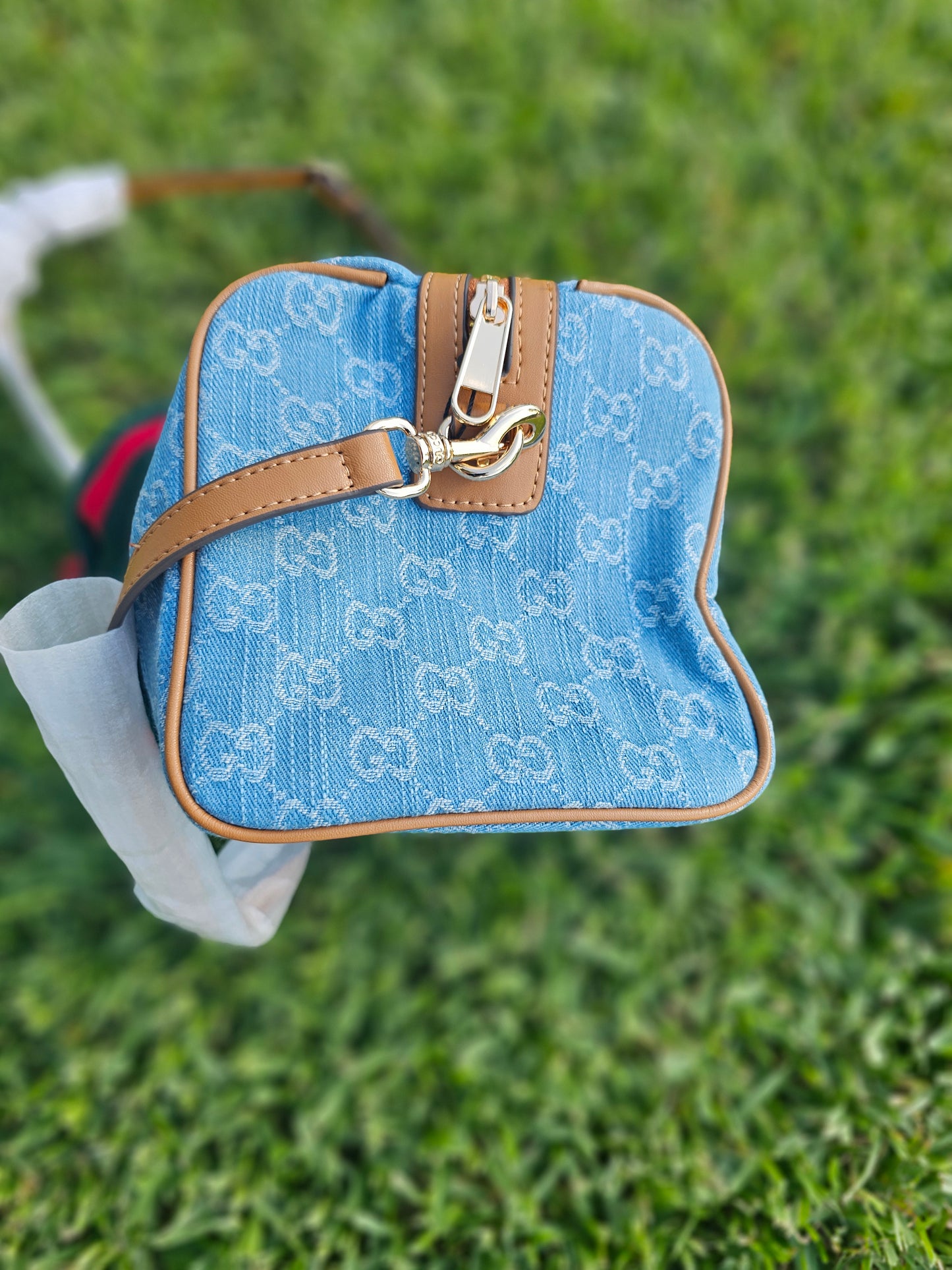 Hand bag/Crossbody