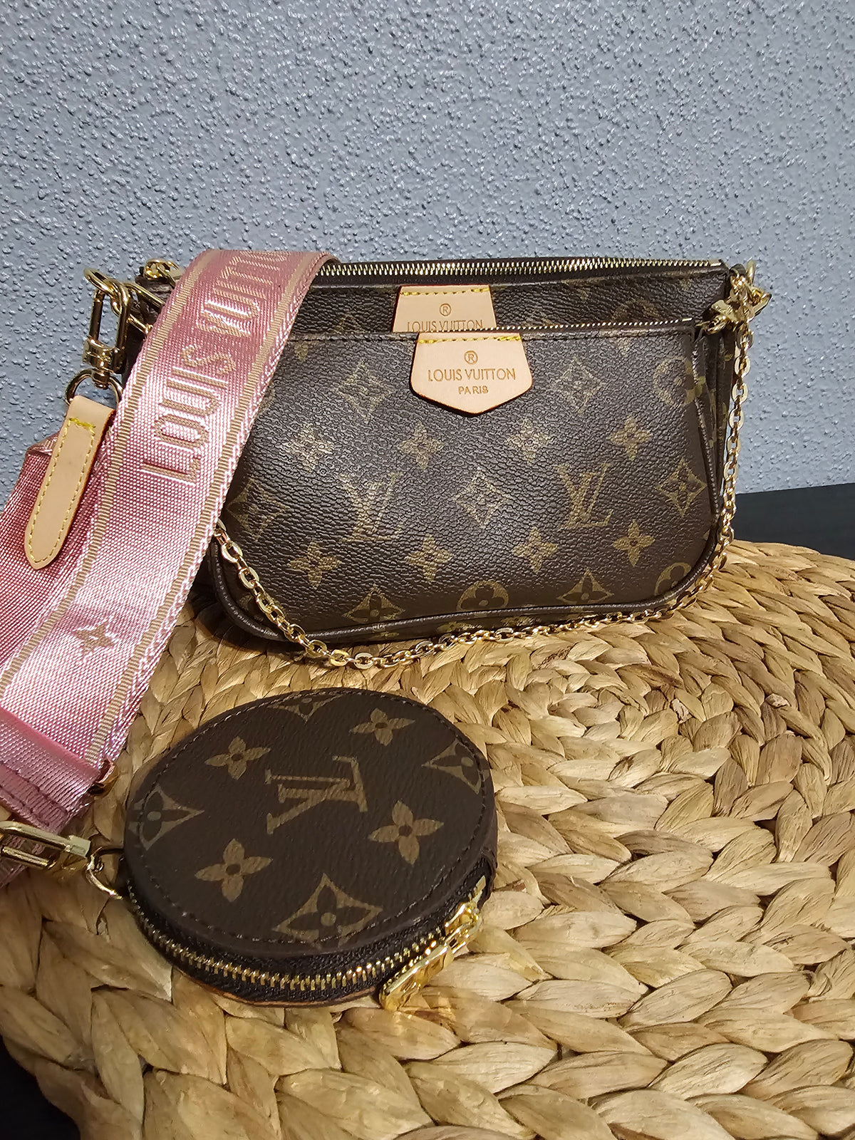 🤩3 piece Crossbody pink strap
