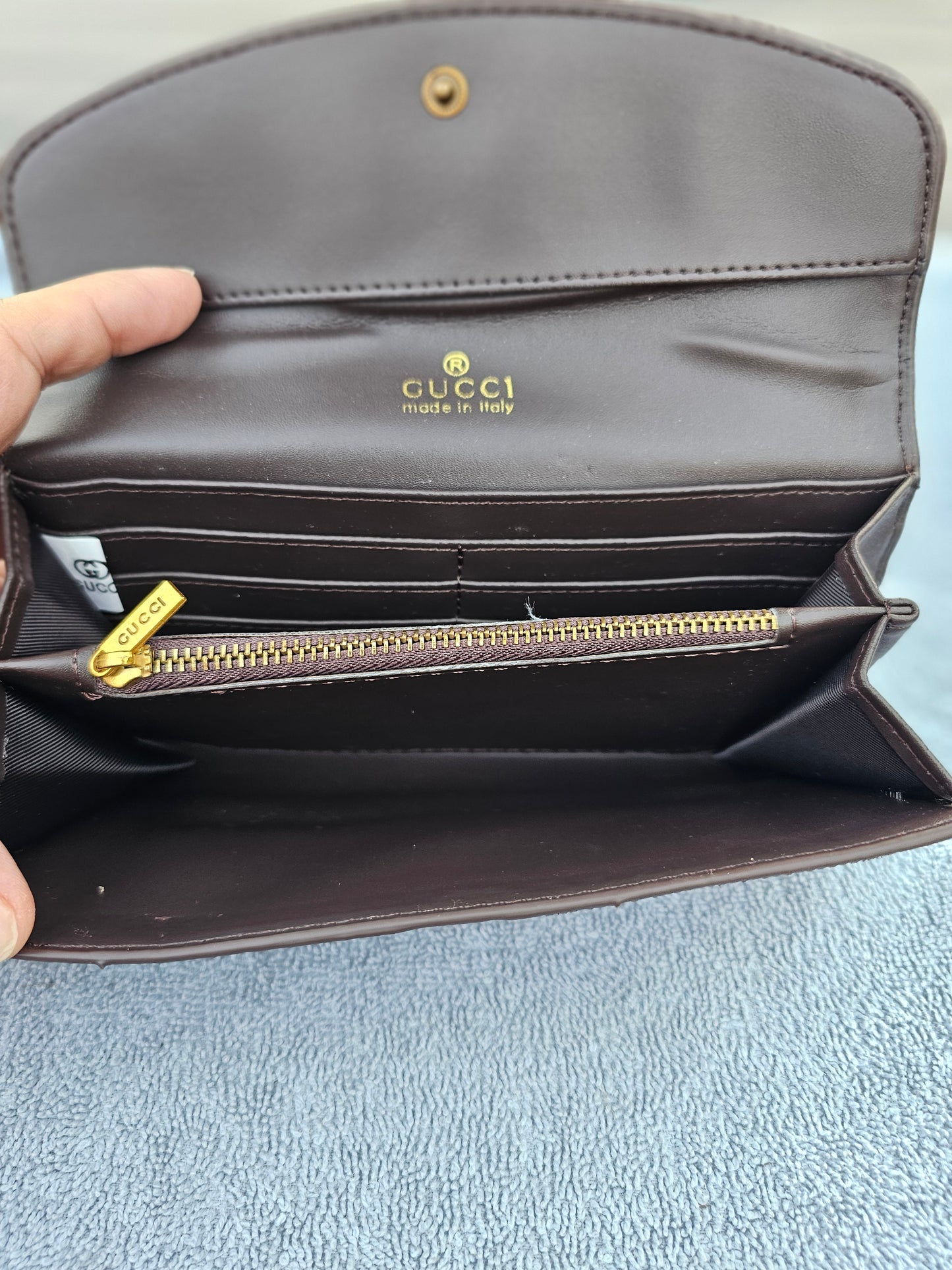 Full-size snap wallet