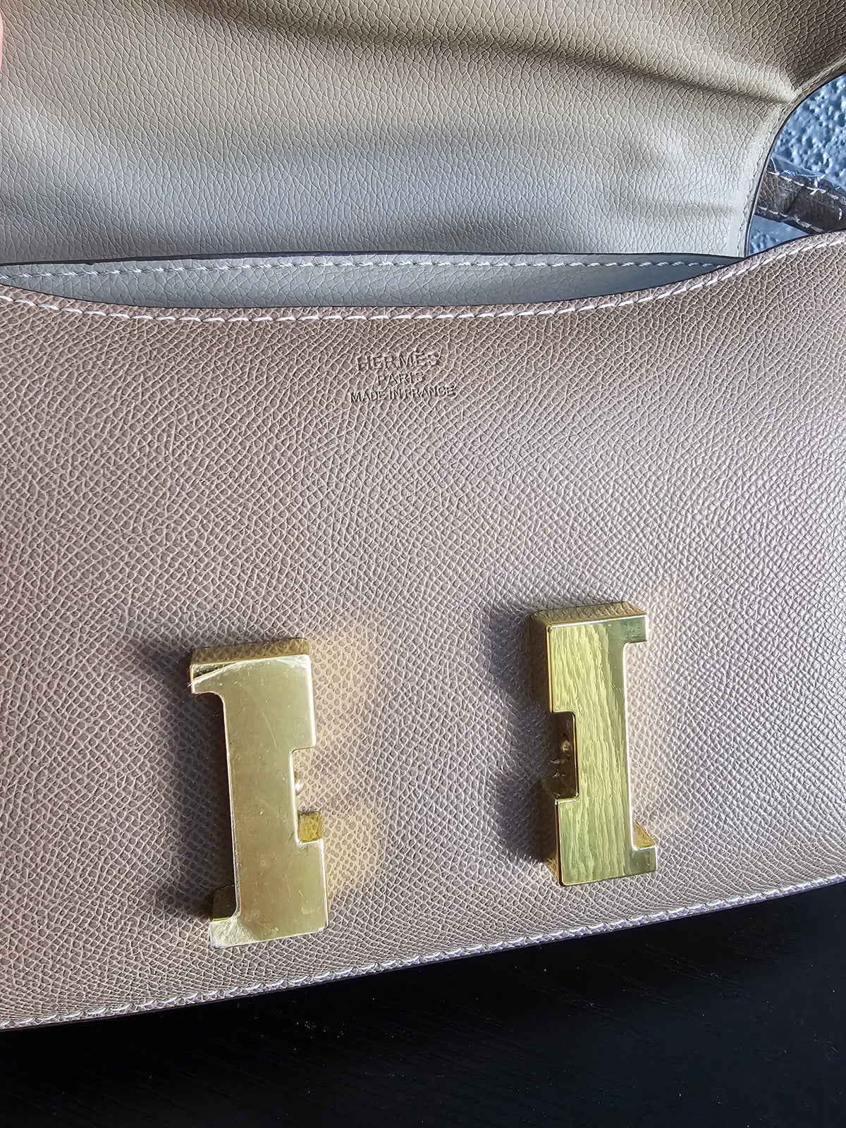 💥 CLEARANCE Crossbody or shoulder carry (tiny discoloration of brass) (10×7in)