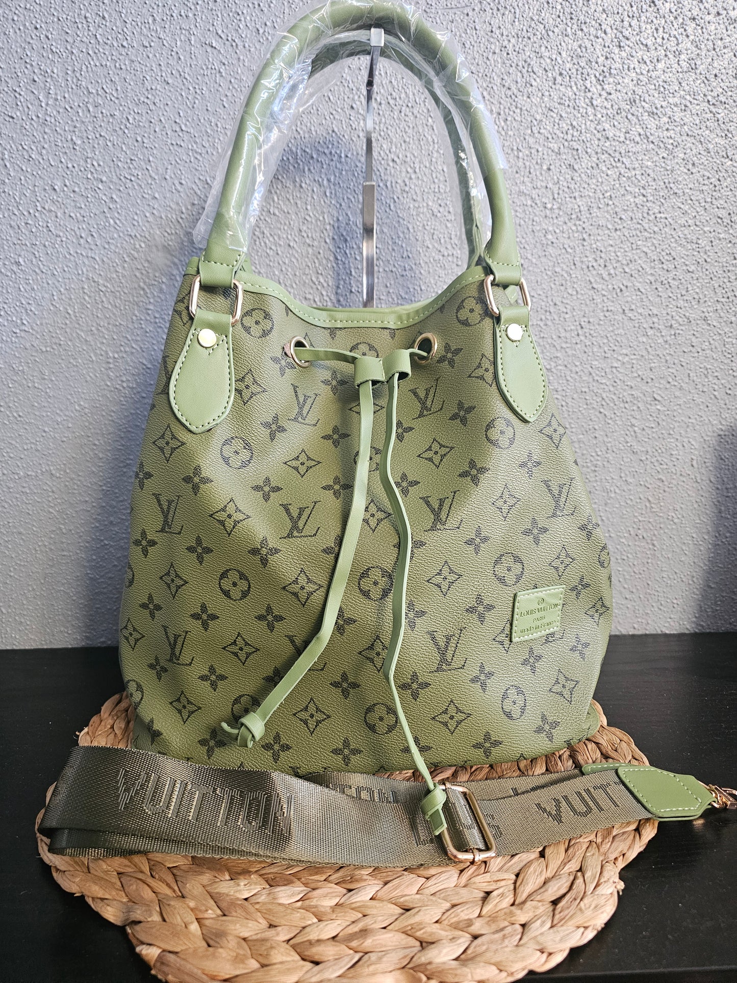 Large bucket bag (15in.×12in.)