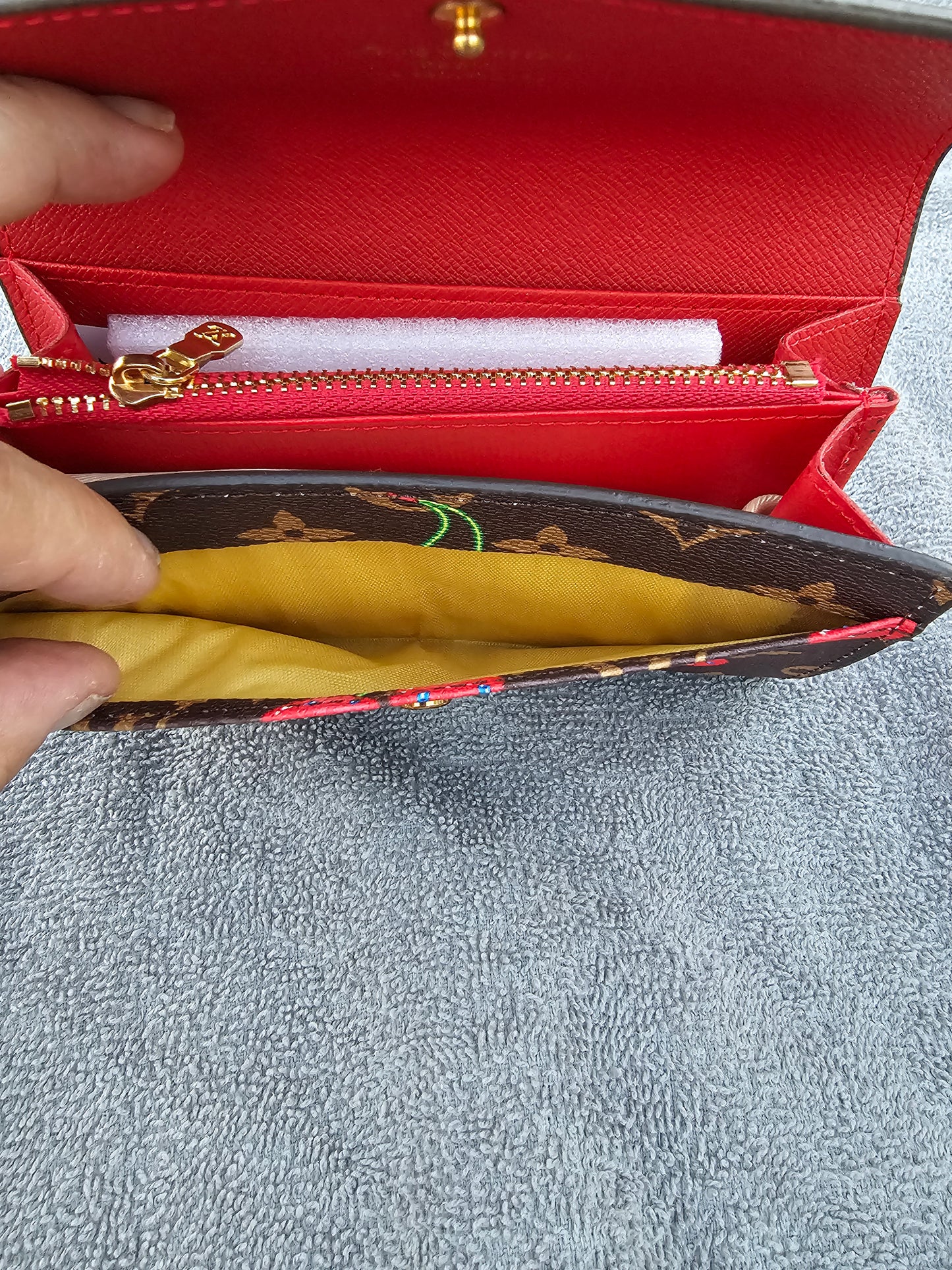 Medium size wallet