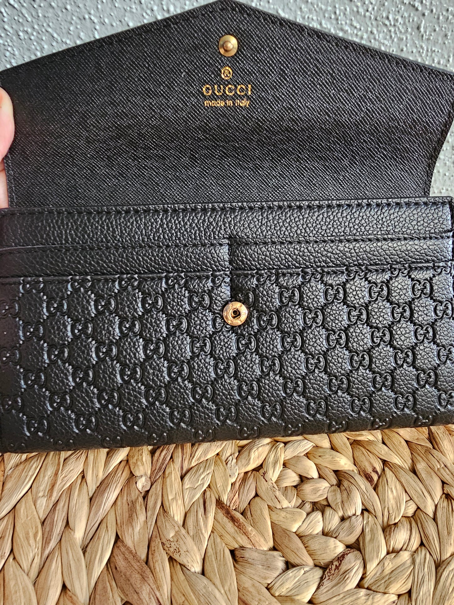 Full-size snap wallet