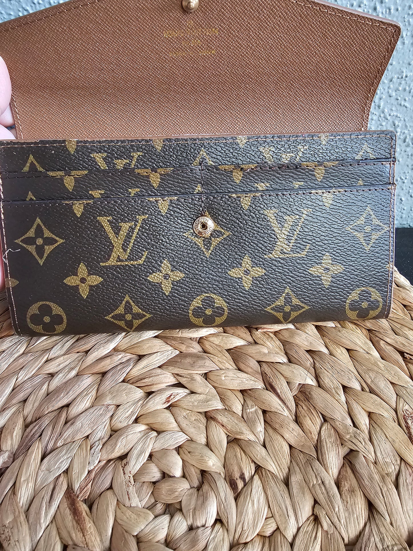 Full-size snap wallet