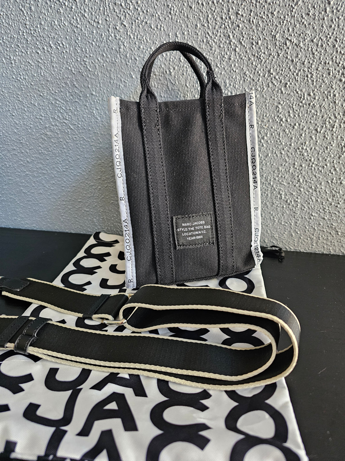 Crossbody size (6×8in)