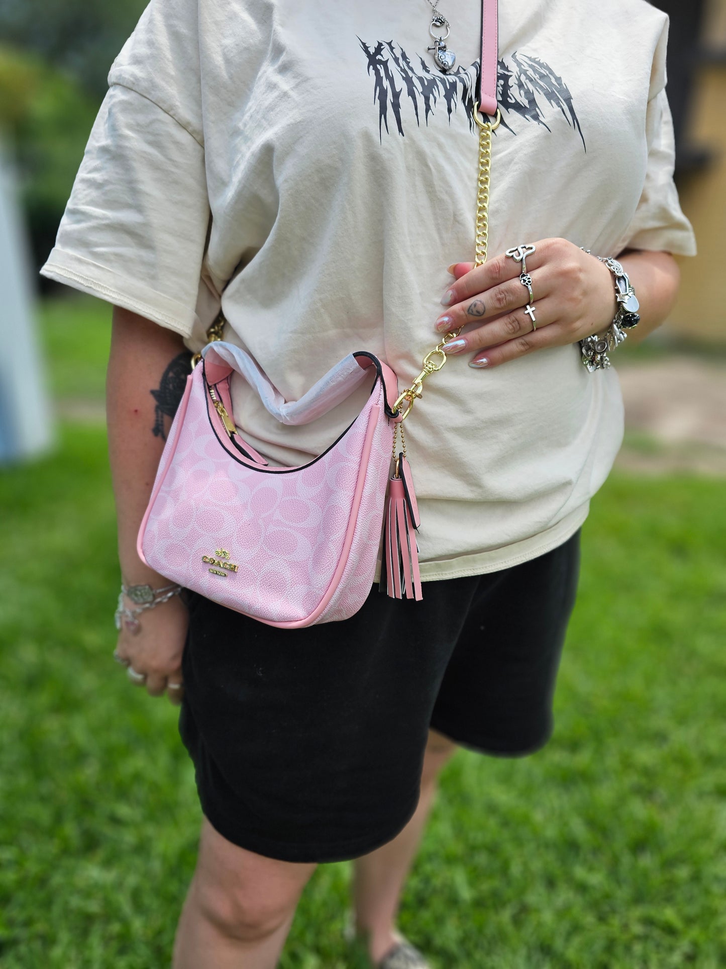 Shoulder carry/ Crossbody