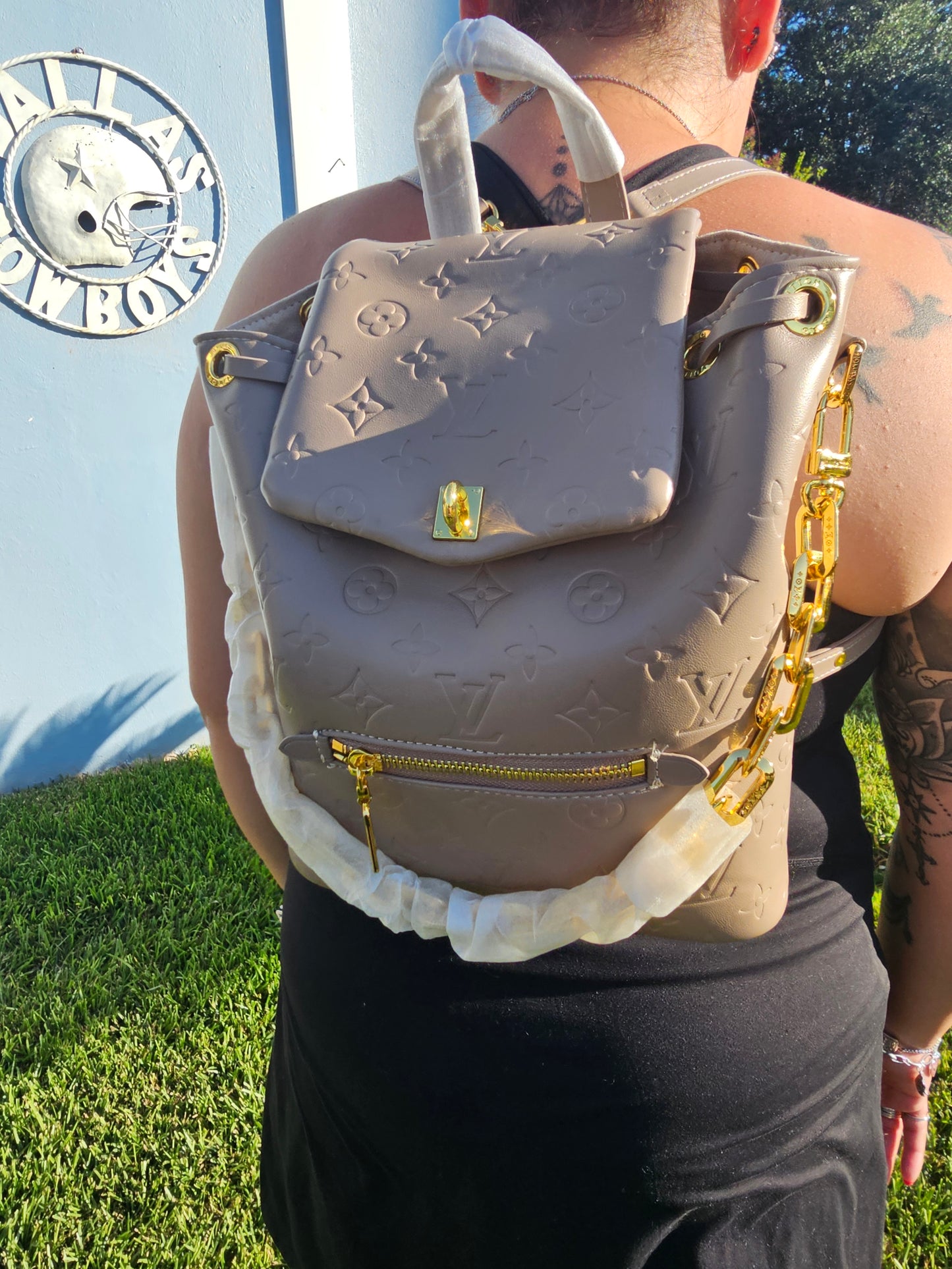 Medium size backpack
