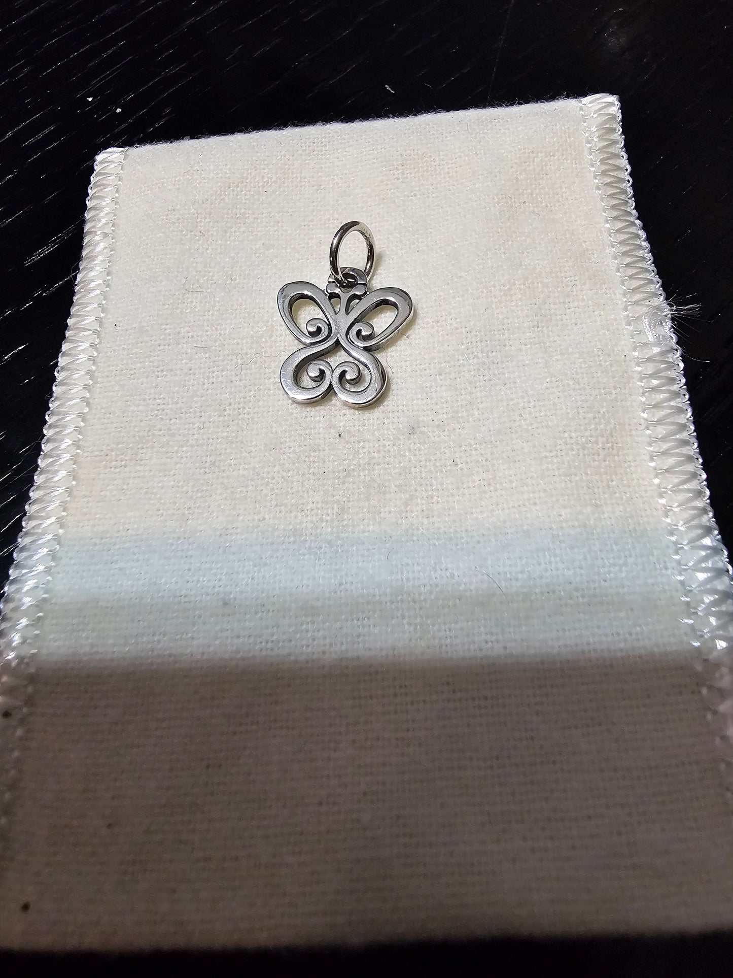 925  charm (butterfly)