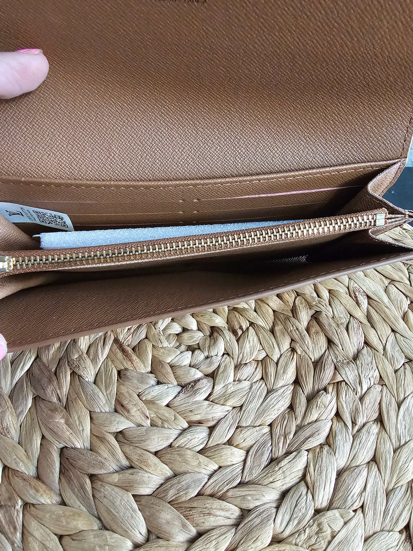 Full-size snap wallet