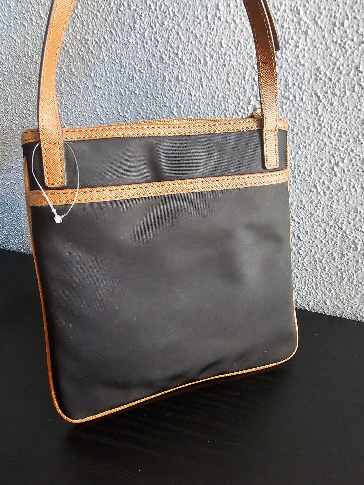 Crossbody size (8×8in)