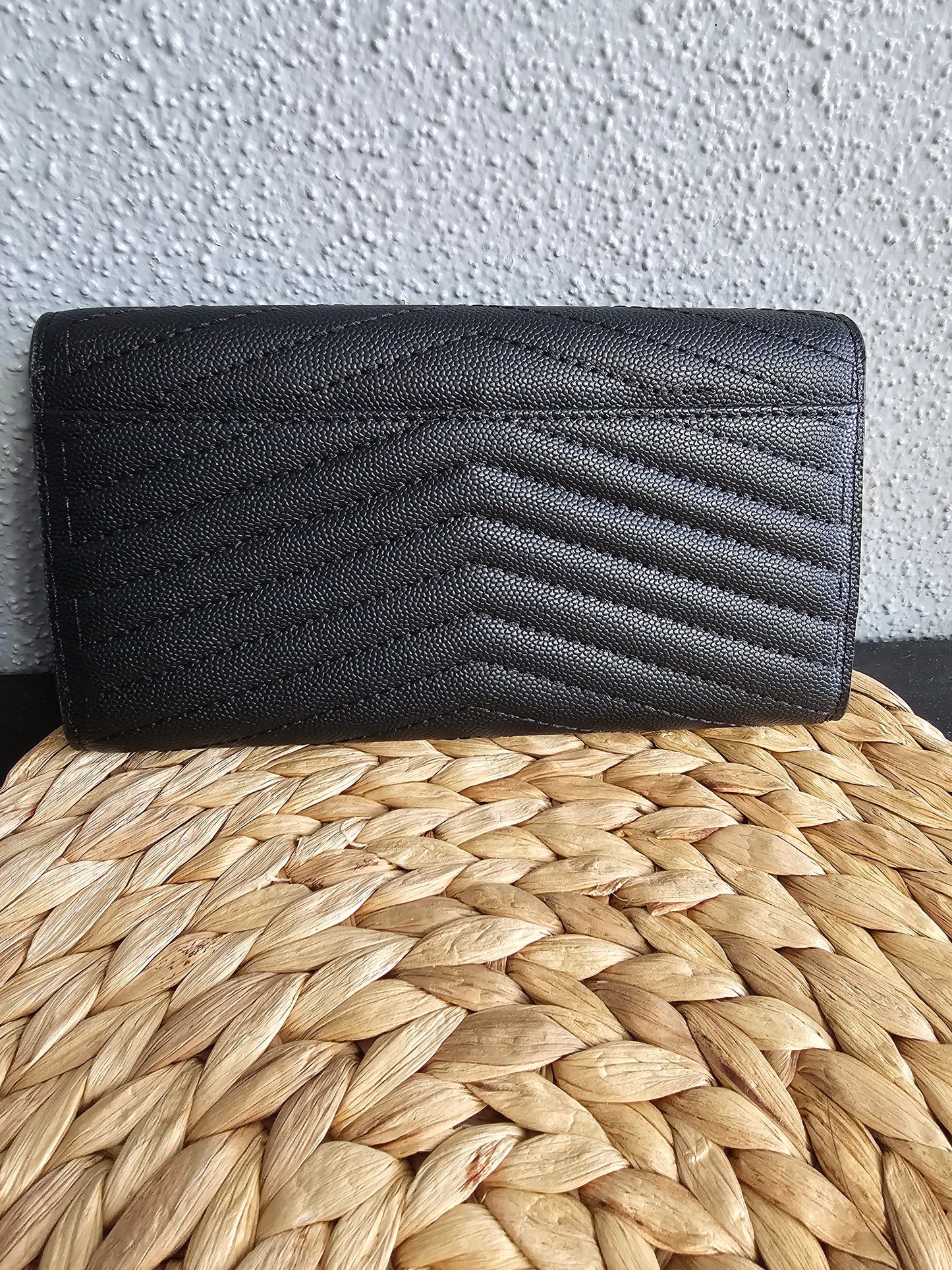 Full-size snap wallet