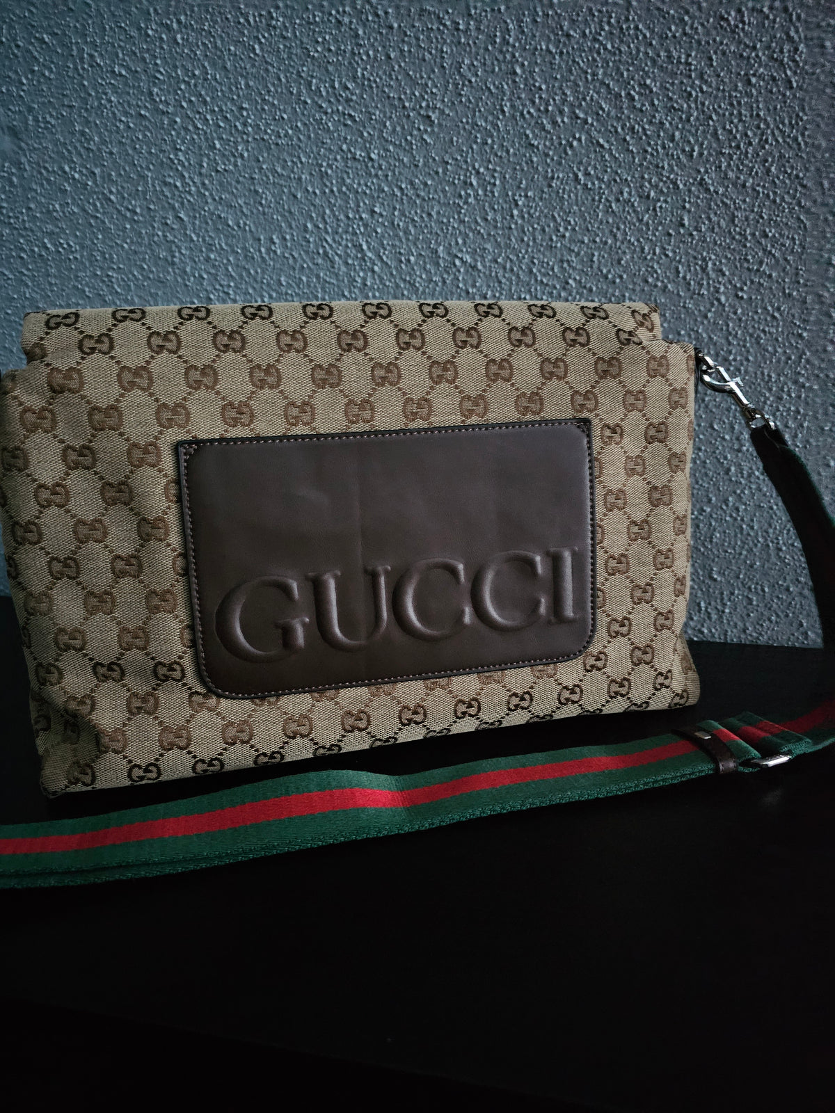 Large Crossbody/shoulder carry
