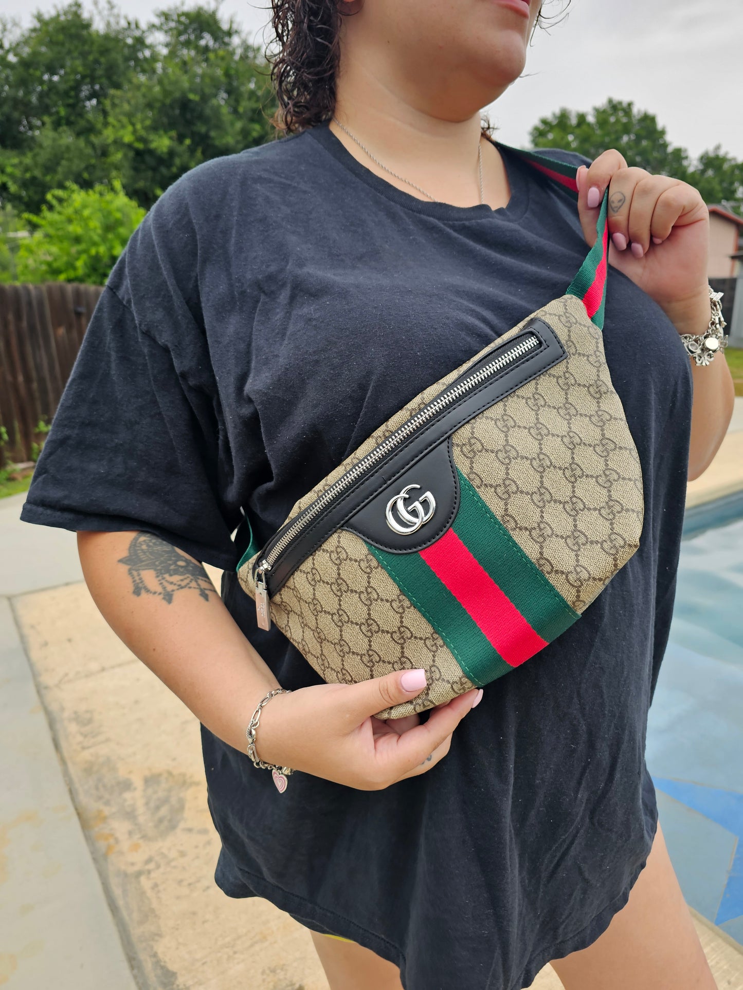 Chest bag