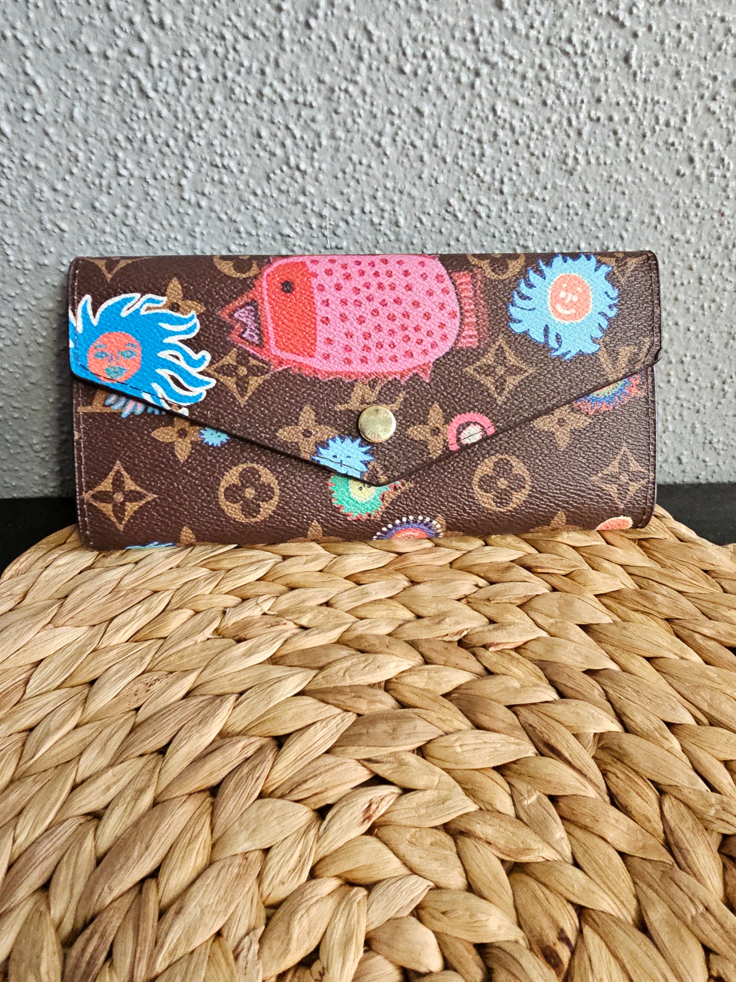 Full-size snap wallet