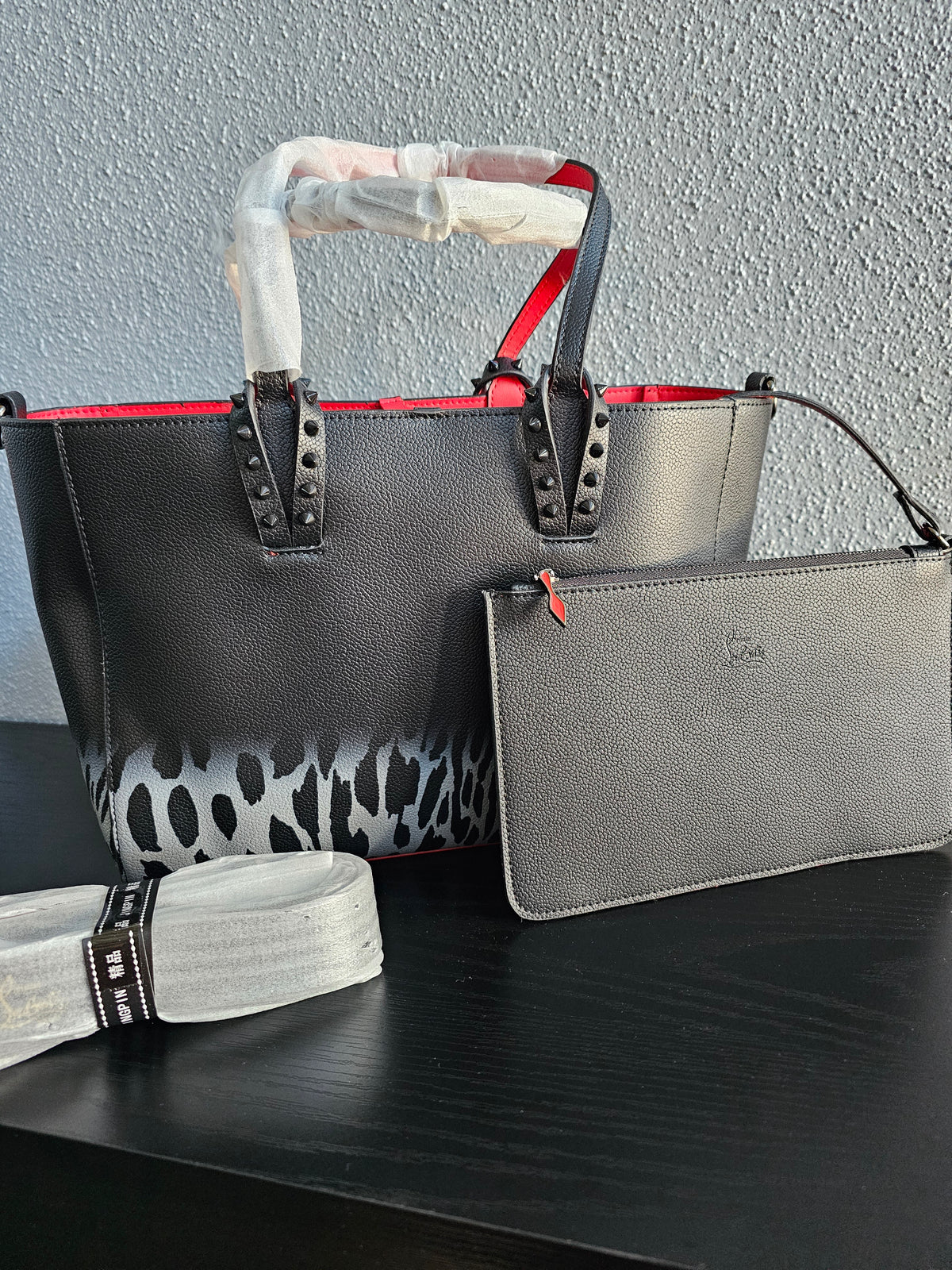 🥰Shoulder carry or crossbody (12×9 1/2in.)