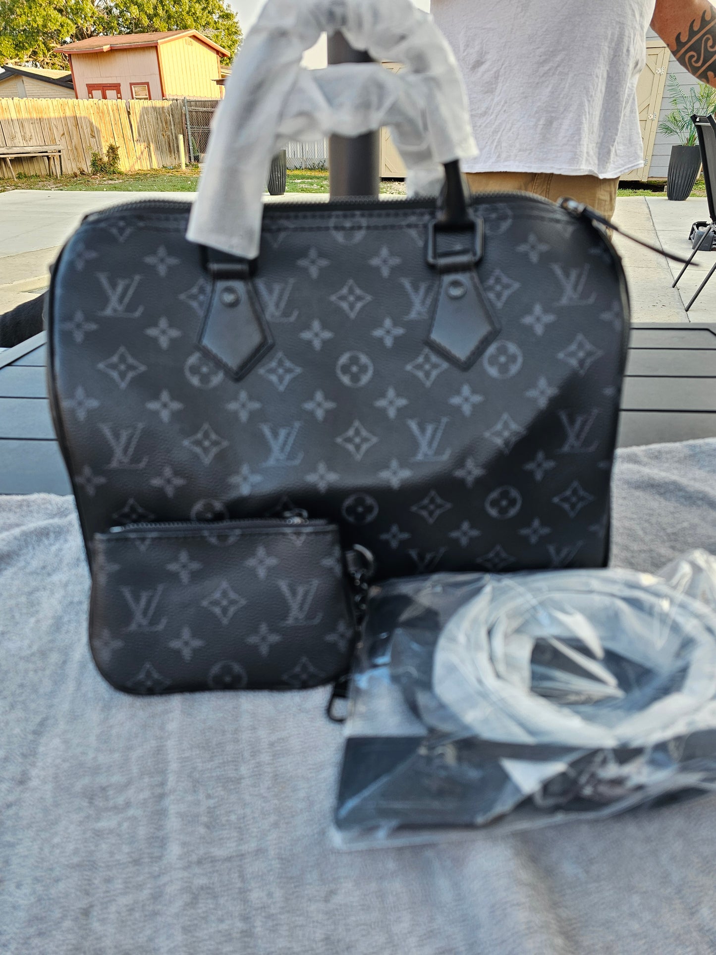 Speedy 30 black on black