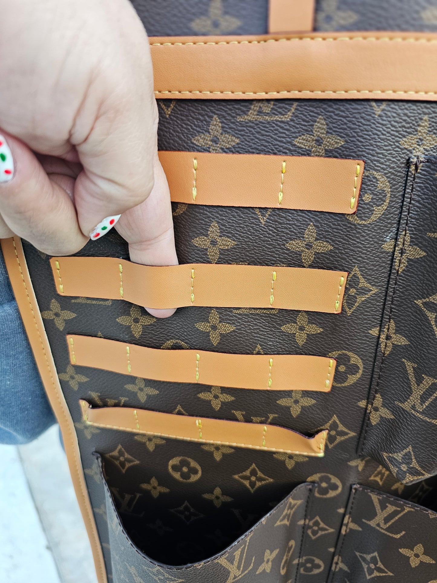 8 pocket Organizer 24x18 in.