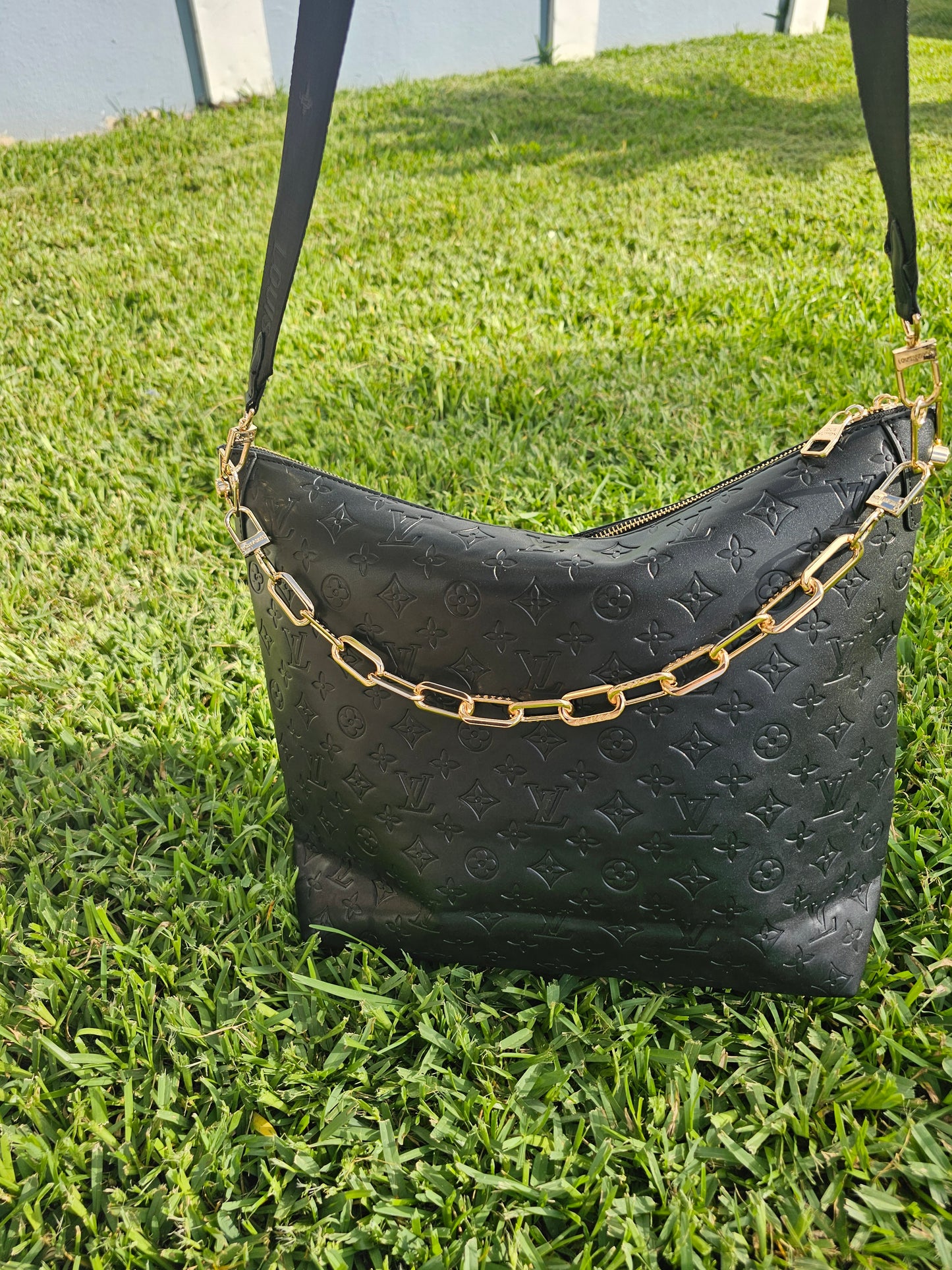 🤩Large Crossbody/shoulder carry