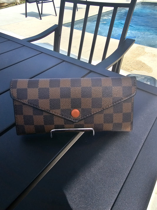 Snap wallet w/ box