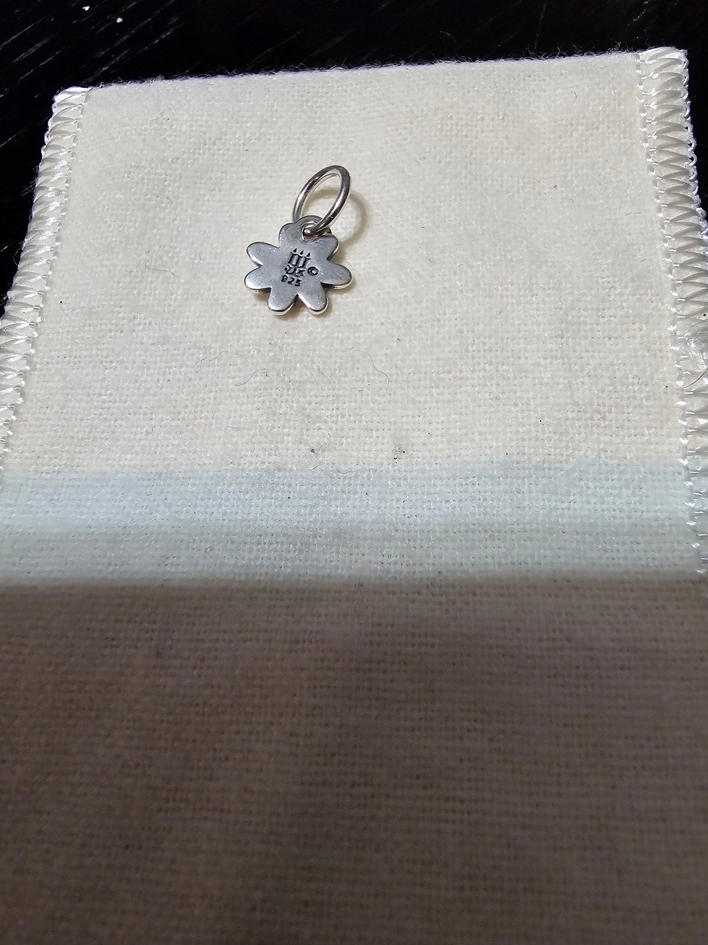 925 charm (flower)