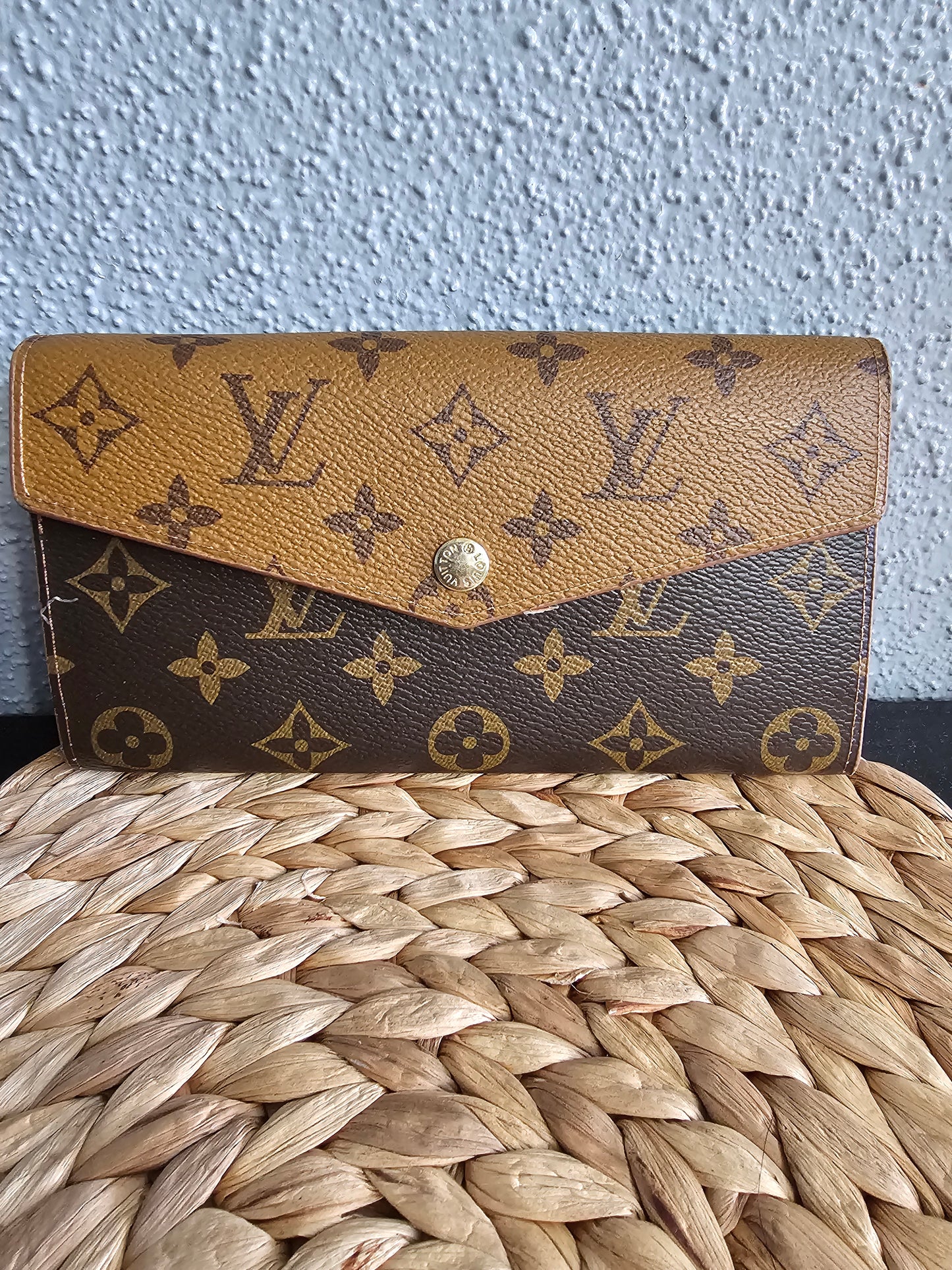 Full-size snap wallet