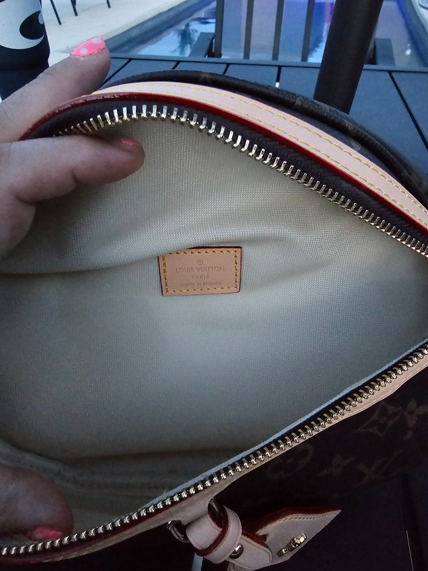 Chest bag